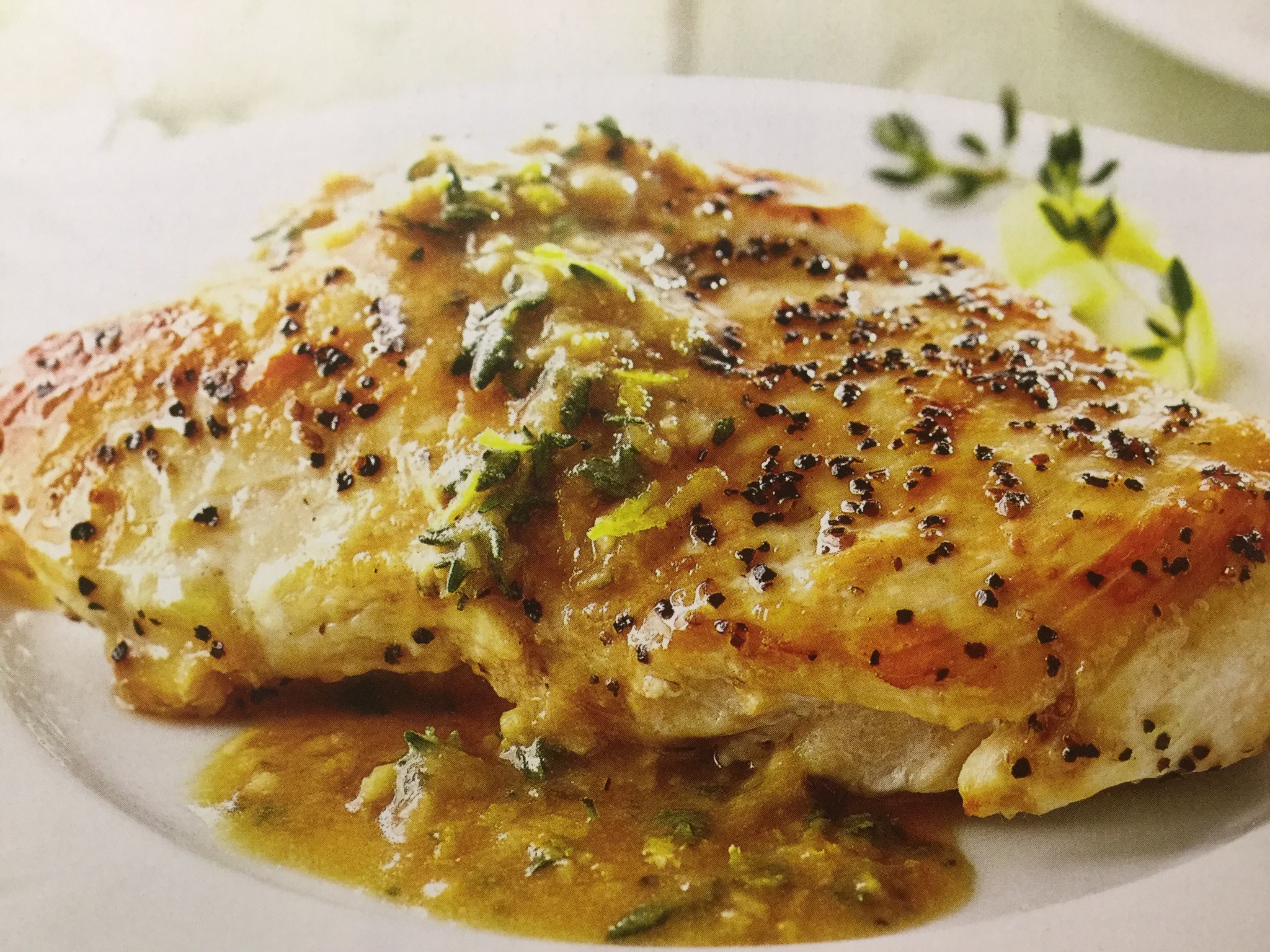 Hearty, Lite and Lemony Chicken