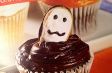 Ghost cupcakes