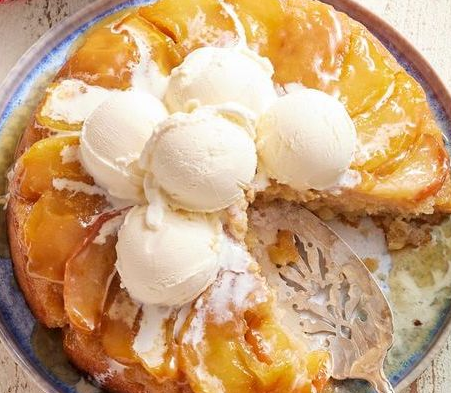 Best Apple Cake in an Iron Skillet