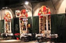 Christmas on a street cafe'.