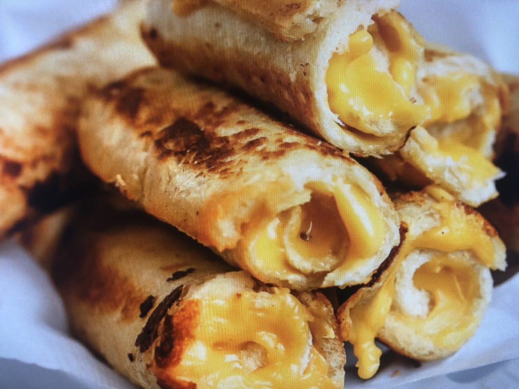 Twisty Fun-Grilled Cheese Roll-Ups