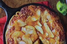 Buttery Caramel Apple Blondie Pie