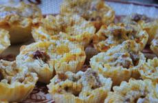 Yummy Sausage Cup Treats