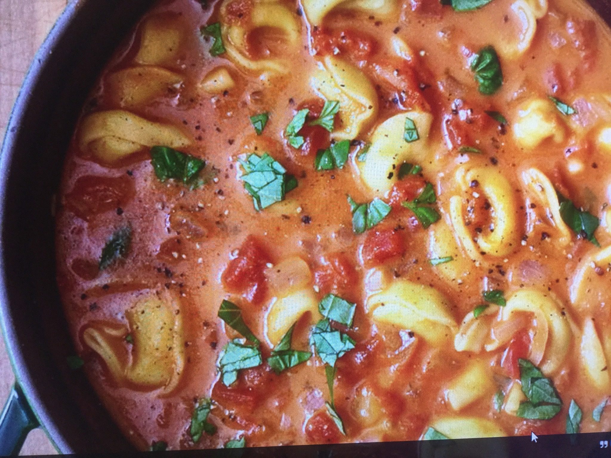 Wonderful Creamy Tomato Tortellini Soup