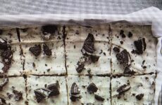 SIMPLY THE BEST NO-BAKE COOKIES AND CREAM BARS