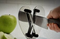 Today’s Gadget is the Professional Knife Sharpener!