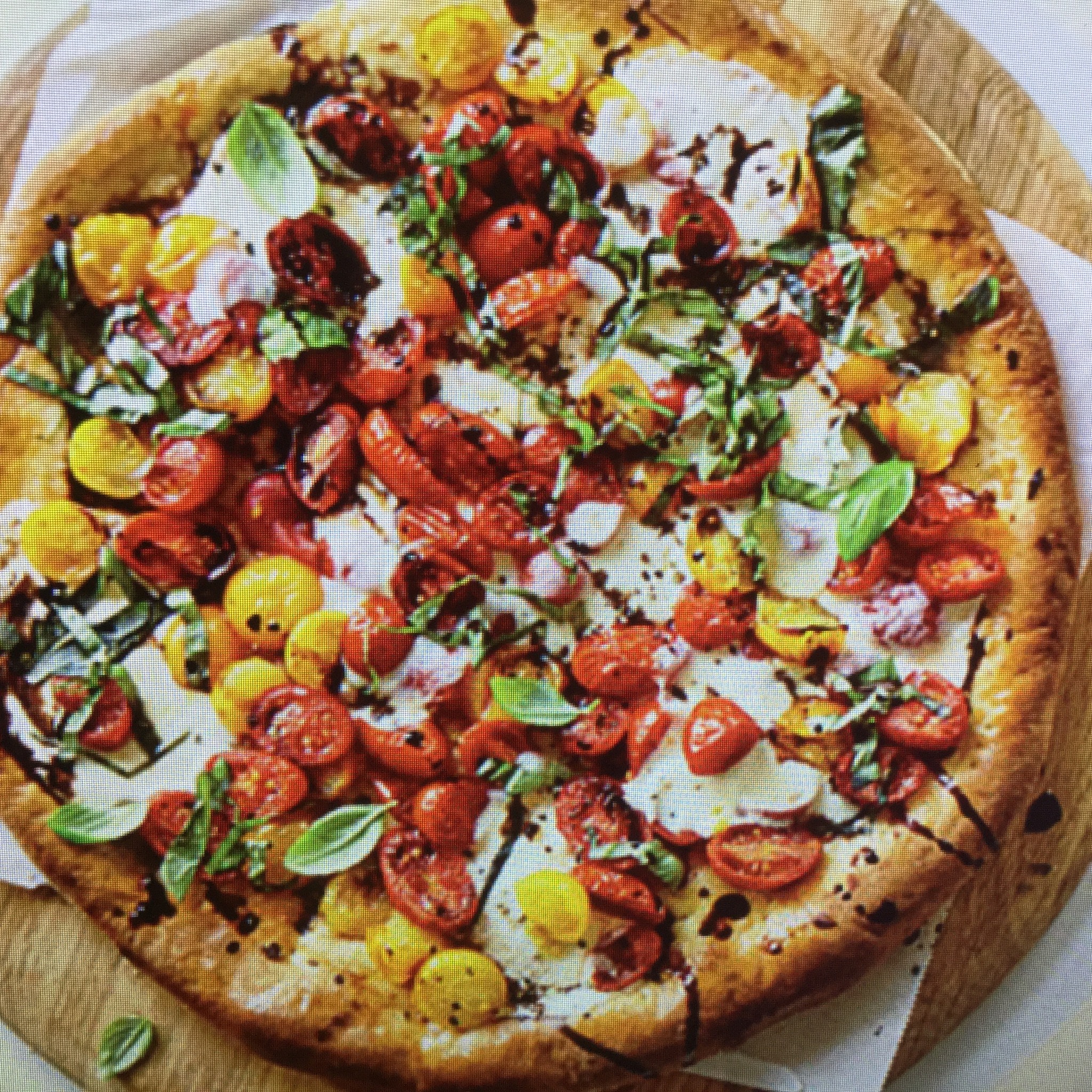 Easy Caprese Pizza