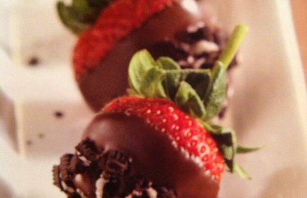 DOUBLE-DIPPED STRAWBERRIES