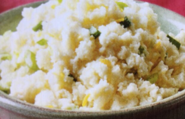 DELICIOUS GREEK YOGURT MASHED POTATES