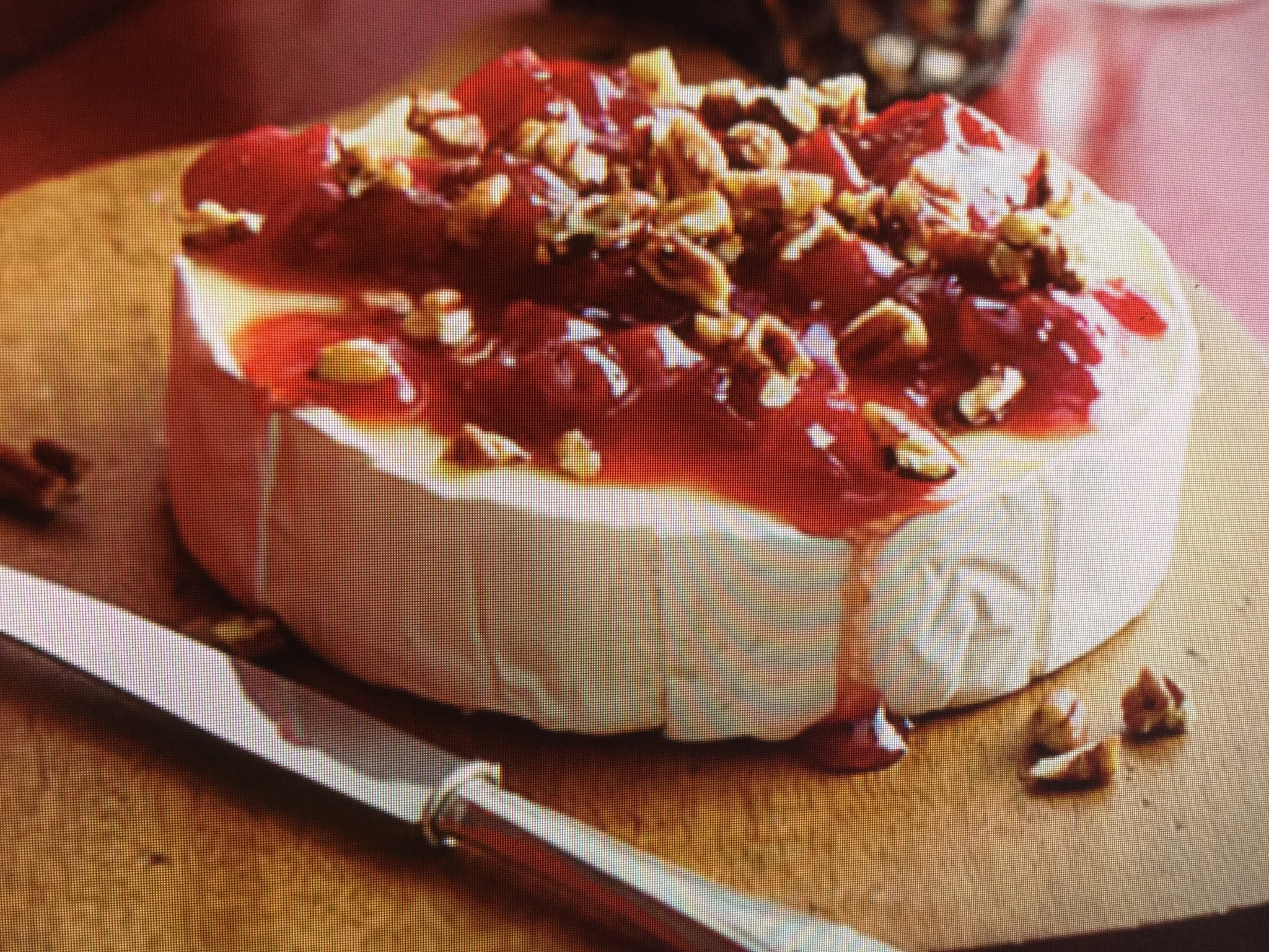 DELIGHTFUL CHERRY-PECAN BRIE