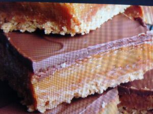 CREAMY CARAMEL SQUARES