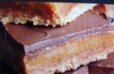CREAMY CARAMEL SQUARES