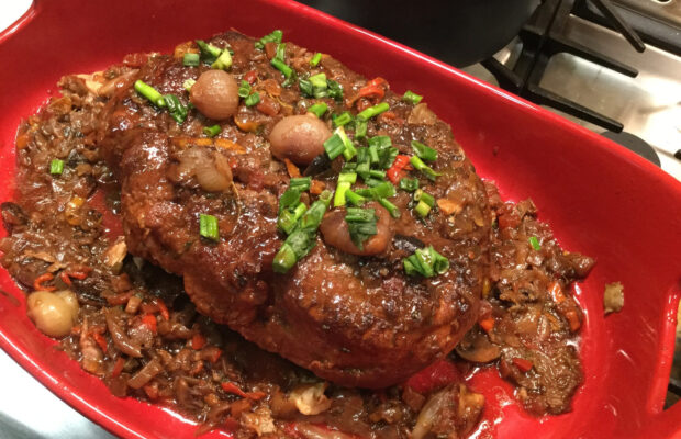 EASY PORK SHOULDER ROAST WITH PEARL ONIONS AND MUSHROOM GRAVY