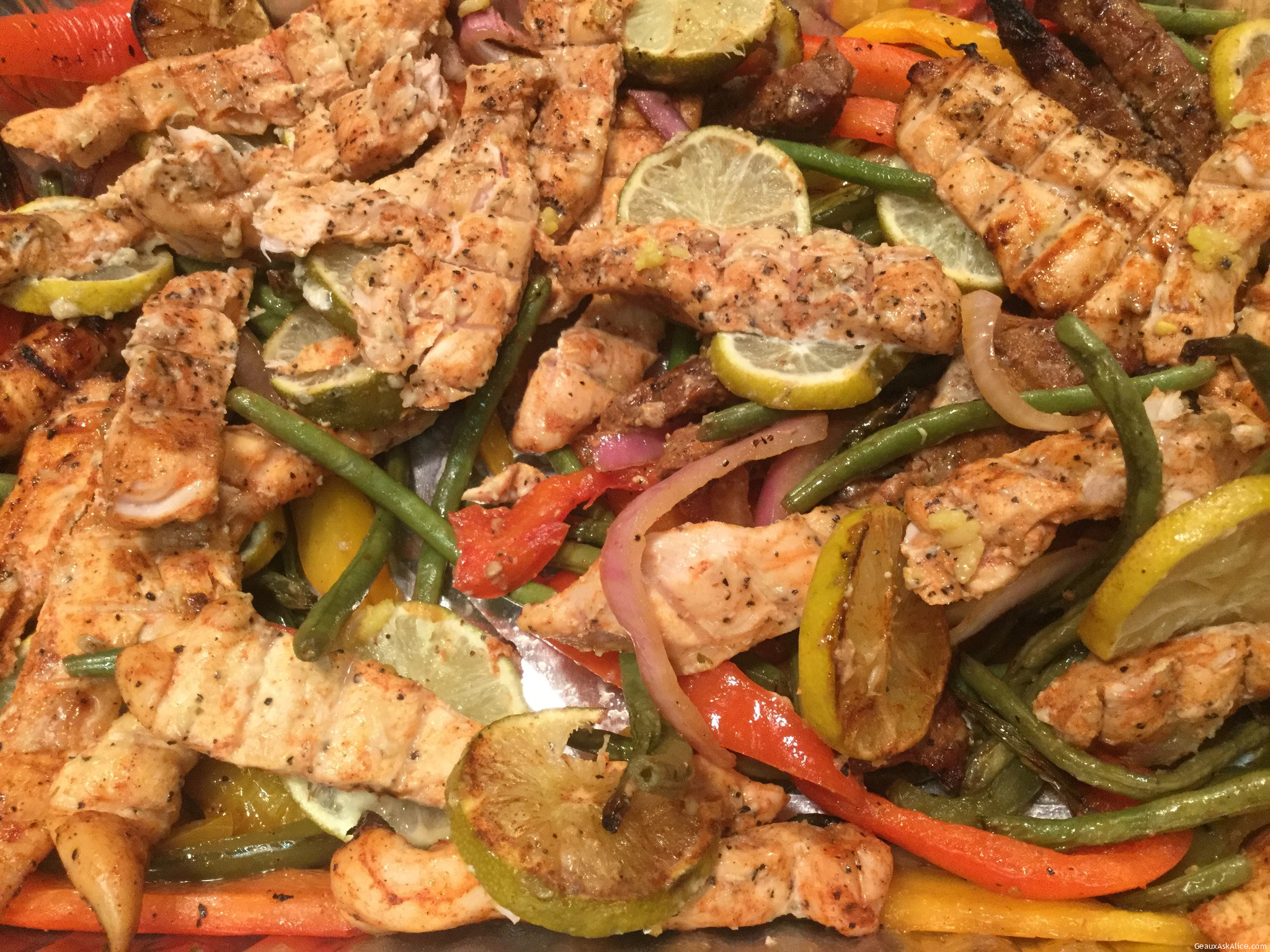 BEEF, CHICKEN AND VEGGIE FAJITA MIX
