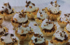 QUICK DULE DE LECHE PETITE TARTS