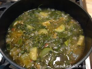 PEPPERY CREAMY ARUGULA AND ZUCCHINI SOUP