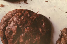 SUPER-CHOCOLATE BROWNIE COOKIE